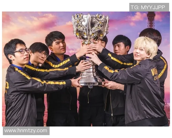 FPX在世界冠军杯积分榜上以87分稳居第一位置展现强劲实力 FPX在世界冠军杯积分榜上以87分稳居第一位置展现强劲实力